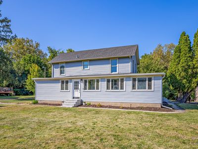 220 Beach Dr, Algonquin, IL, 60102