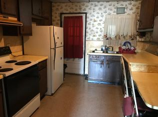 146 State St, Wilmerding, PA 15148