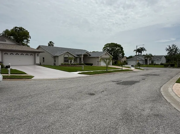 8826 Medalist Ct, Hudson, FL 34667