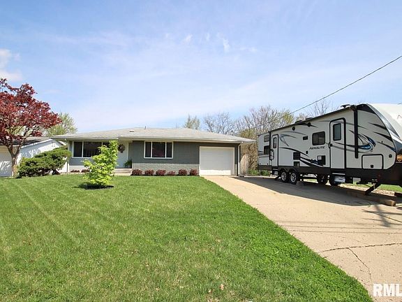 4th image of 2113 W Winnebago Dr