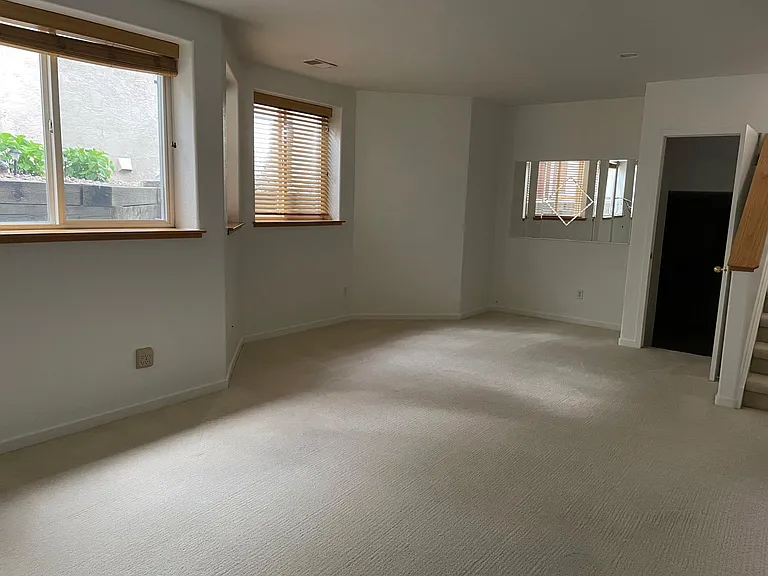 705 Club Pl — Photo 14