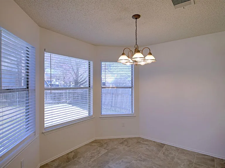 8800 Peppergrass Cv — Photo 13