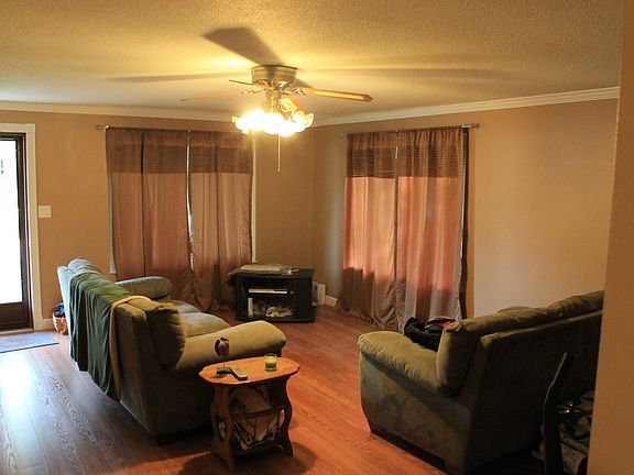 2nd image of 2414 Glenridge Dr