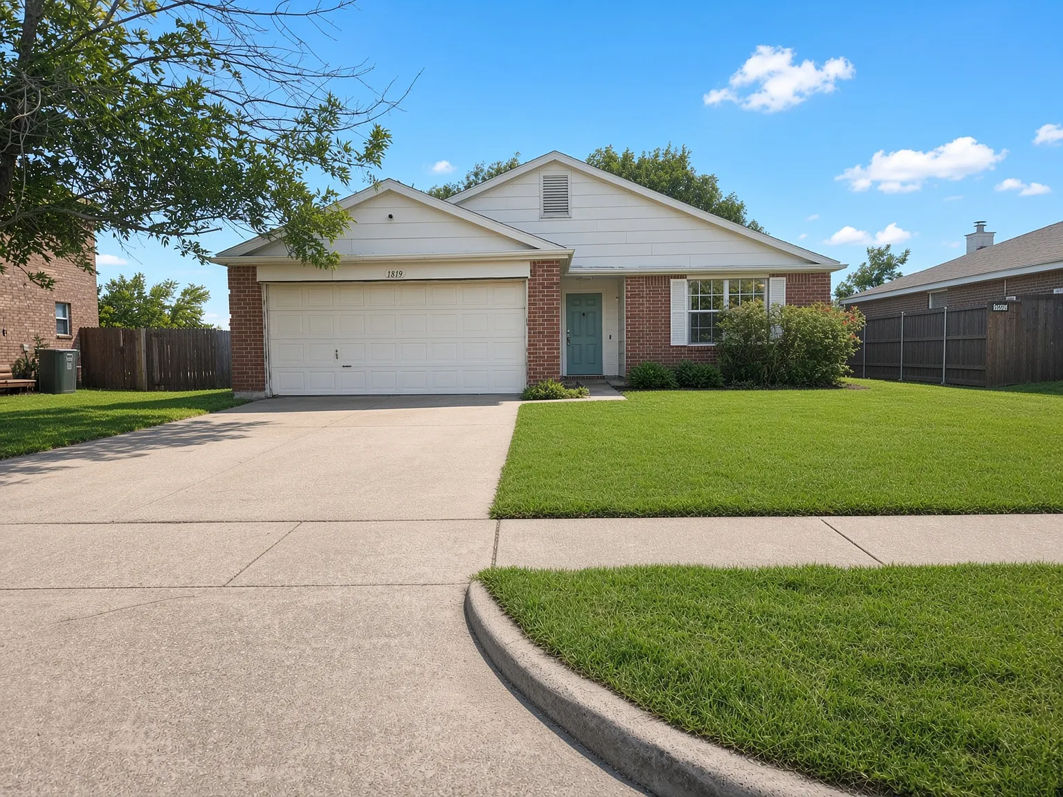 4 bed, 1515 sqft, $2,300 — Photo 1