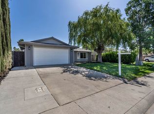 4041 Wyalong Way, Sacramento, CA 95826