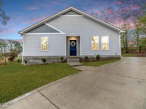 5705 Eagle Pass Circle, Fayetteville, NC 28304
