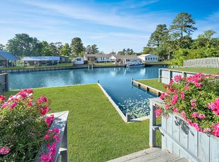 227 Canal St, Bonneau, SC 29431
