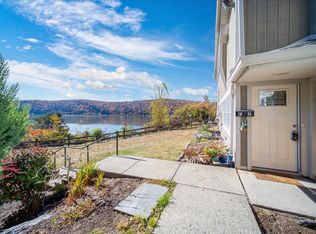 68 Gerald Dr APT F2, Poughkeepsie, NY 12601