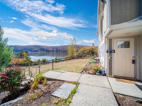 68 Gerald Drive #F2, Poughkeepsie, NY 12601