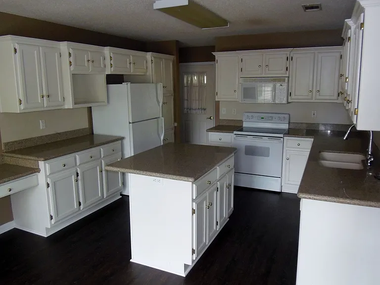 4073 Willow Glen Cir — Photo 8