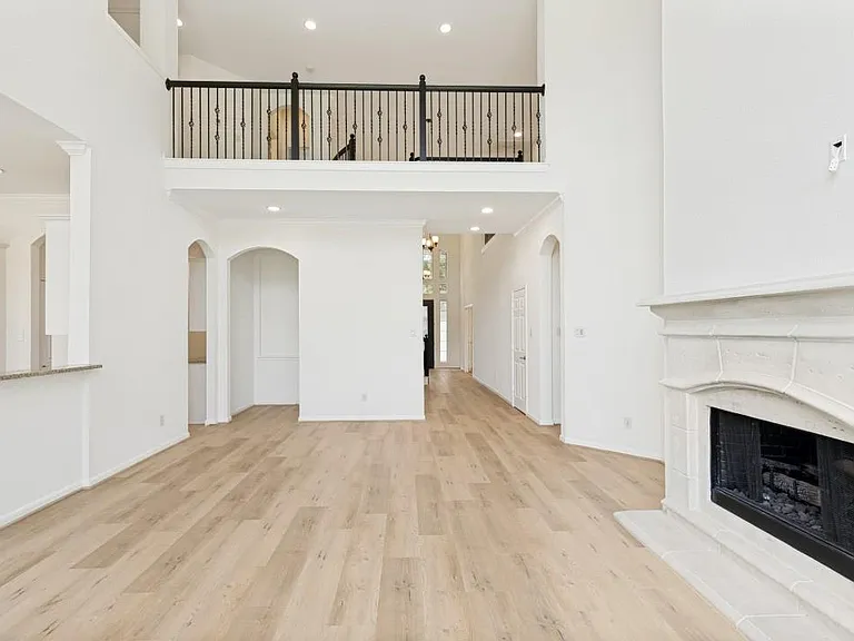 9318 Rainbluff Ln — Photo 10