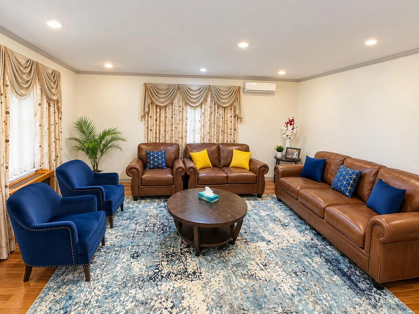 4 bed, 2700 sqft, $5,000 — Photo 3