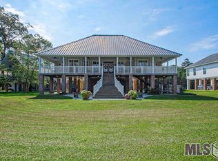 17659 Cove Ln, Port Vincent, LA 70726