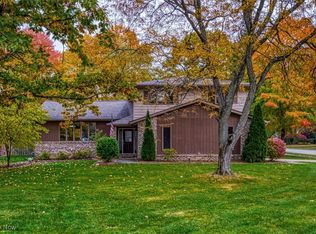 5157 Stansbury Dr, Solon, OH 44139