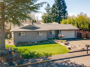 1636 SW Locust St, McMinnville, OR 97128