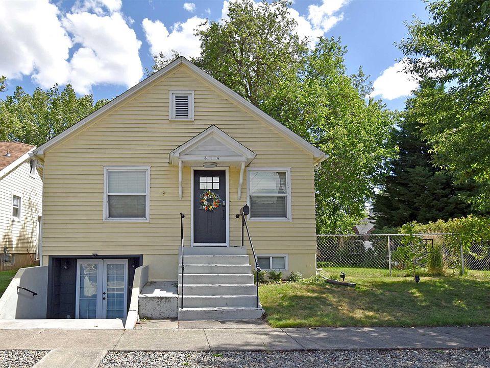 1st image of 414 3rd Ave