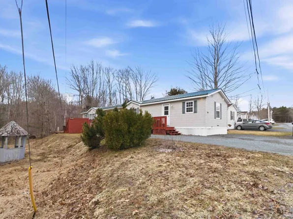 110 Horton Ave, Lunenburg, NS B4V 5K5