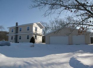 13382 Grindle Dr, Lowell, MI 49331