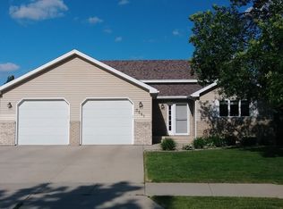 3541 Norkota Ct, Grand Forks, ND 58201