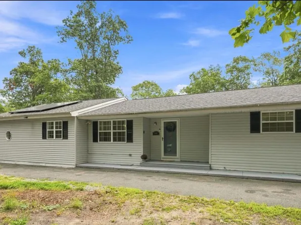 403 New Hampshire Rd, Browns Mills, NJ 08015