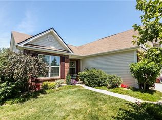 6692 W Deer Hill Dr, McCordsville, IN 46055