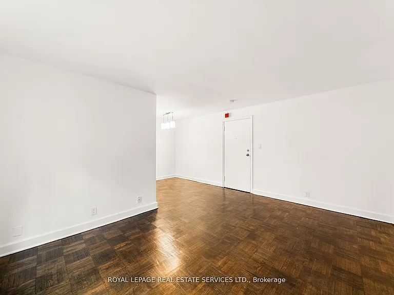 308 The Kingsway #110 — Photo 10