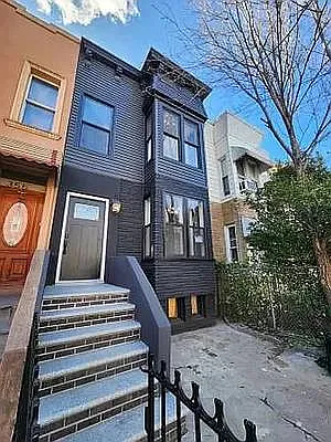 Rented by Brooklyn Property Group LLC | media 21