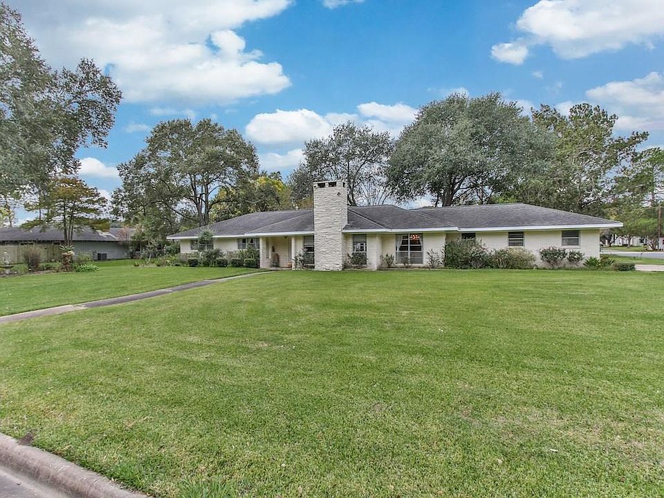 1st image of 2407 Nancy Lou St