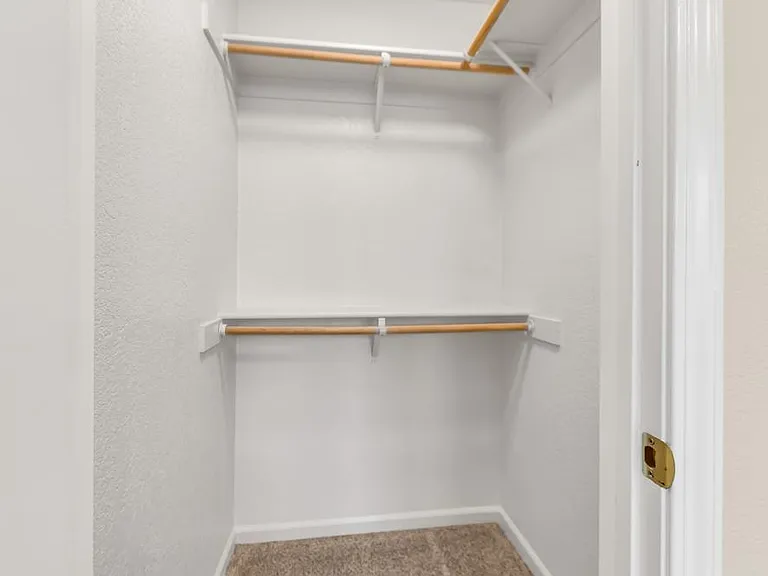 2015 P St #8 — Photo 18