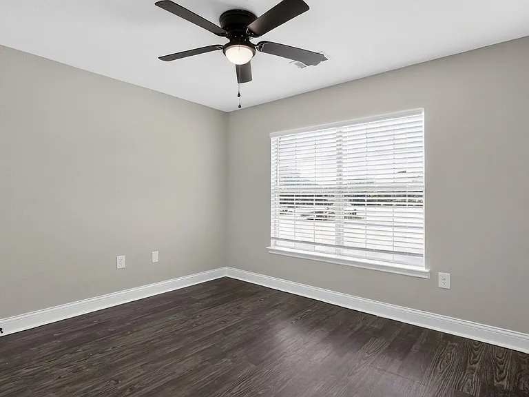 Cedar View — Photo 15