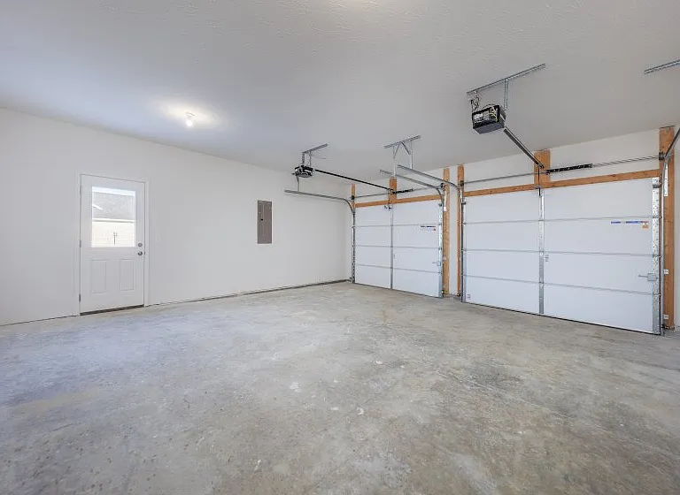 165 Zachary Dr — Photo 14