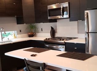 17043 NE 38th Pl, Bellevue, WA 98008