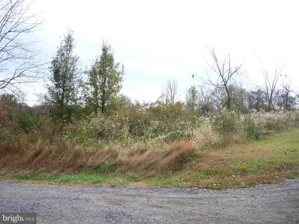 1141 Grosstown Rd, Pottstown, PA 19464