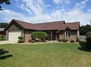 5810 83rd St, Kenosha, WI 53142