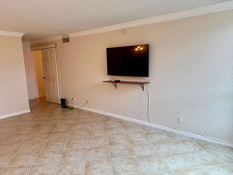 1000 Spanish River Rd #1B — Photo 27