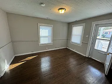 920 Gay St — Photo 9