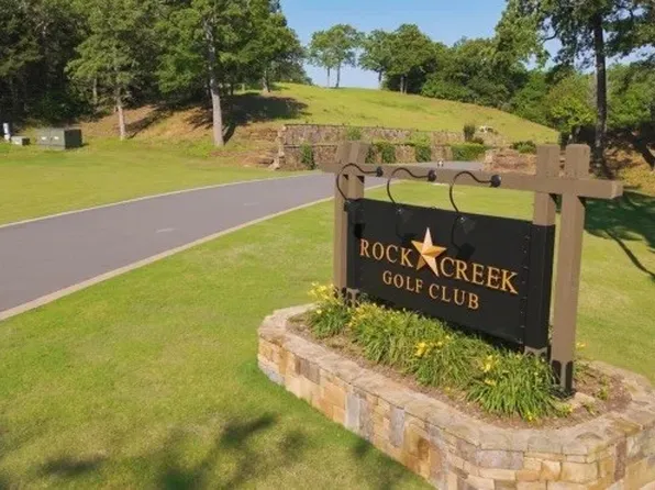 Medallion Clb, Gordonville, TX 76245