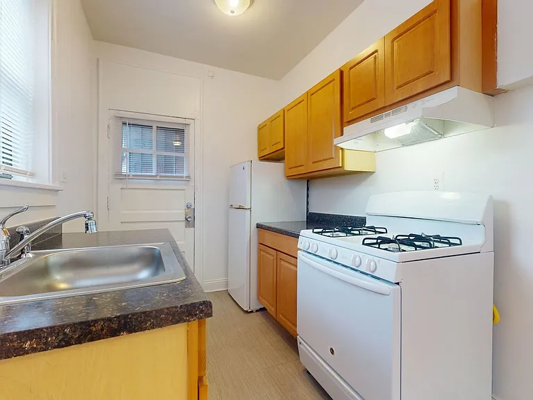 5415 S. Woodlawn Avenue — Photo 40