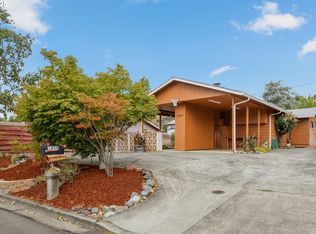 1854 NW Finch Ct, Roseburg, OR 97471