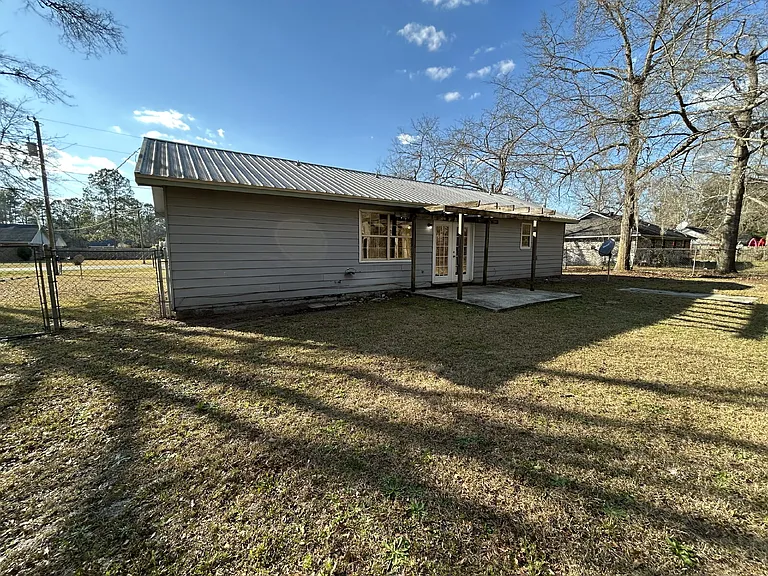 317 Jefferson Cir SE — Photo 10