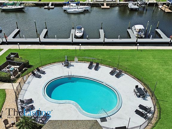 5th image of 4452 Garnet Dr Unit 206-1