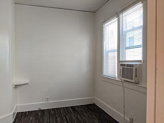 5th image of 554 E Verdugo Ave #554