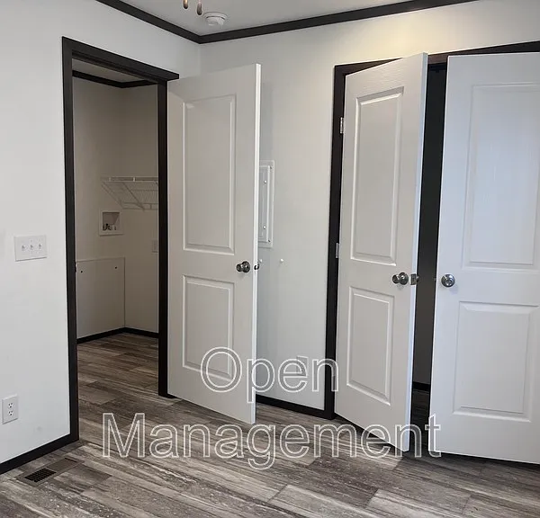 2301 SW Oralabor Rd #5 — Photo 10