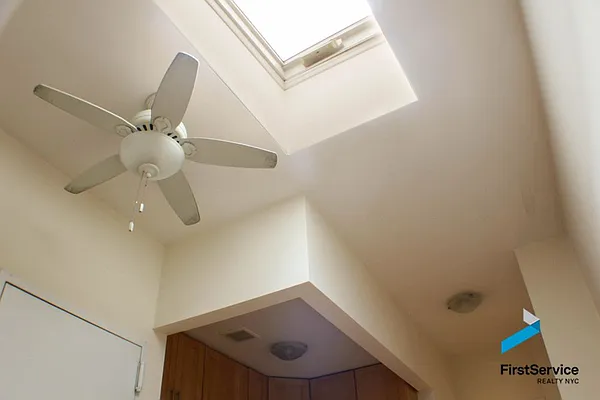 Rented by FirstService Realty (legacy) | media 9