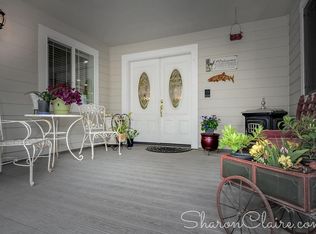 11845 Goldfinch Ct, Penn Valley, CA 95946