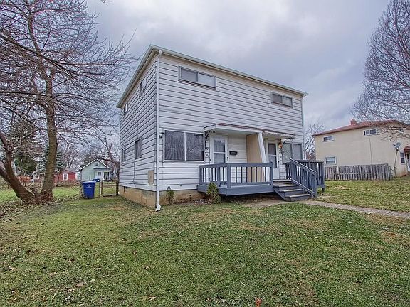3rd image of 2267 Hiawatha Park Dr