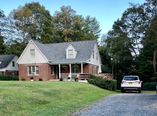 144 Oscawana Lake Rd, Putnam Valley, NY 10579