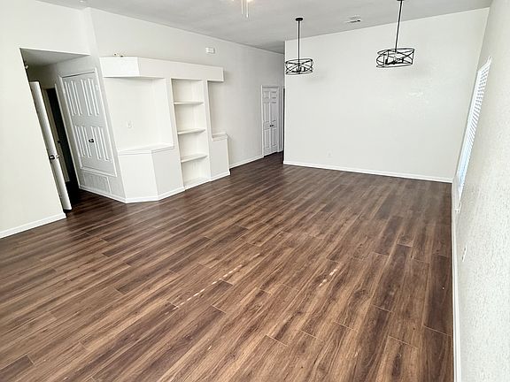 2nd image of 3002 Hibiscus Dr