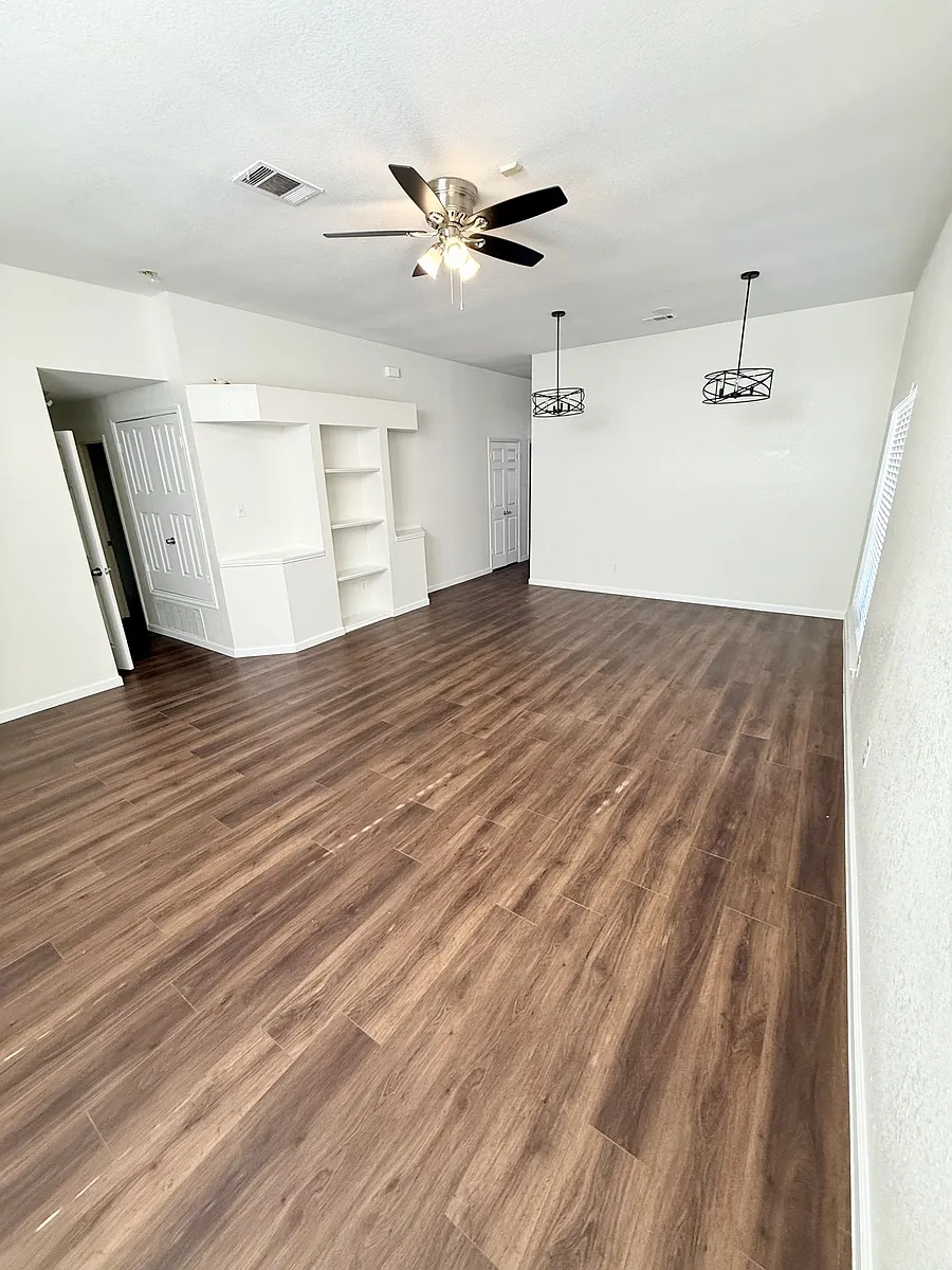 Building Photo - 3002 Hibiscus Dr