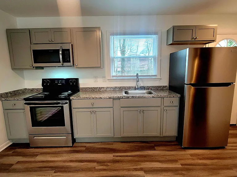 1516 W Clara Dr #9 — Photo 6